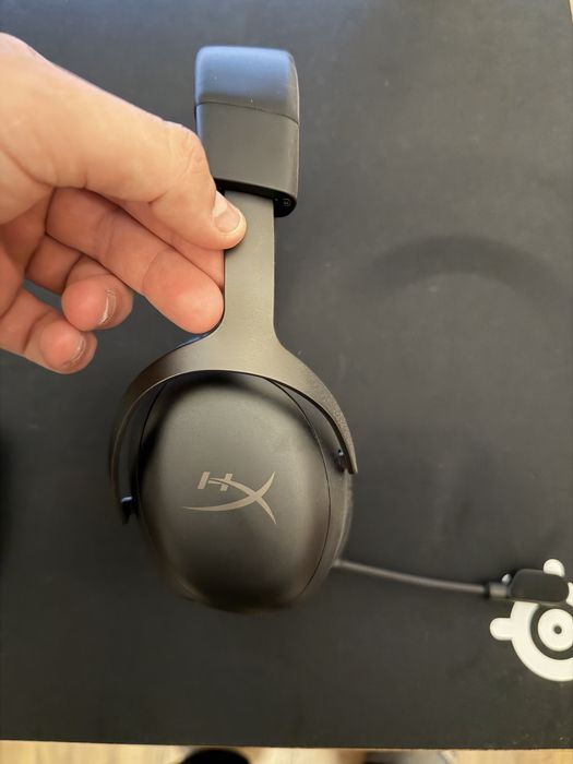 Casti hyper x cloud 3 wireless