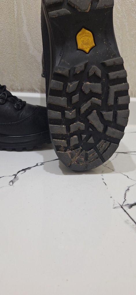 Берцы GORE-TEX FARADEI 38 размер.