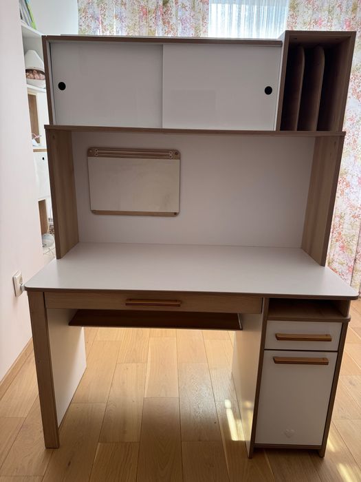 Бюро Cilek Modera + надстройка + подарък стол