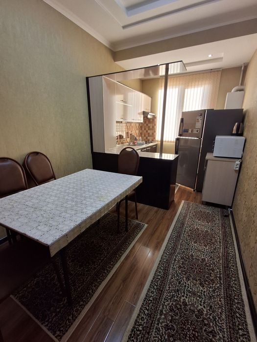 2 хонали люкс квартира ижарага берилади!!