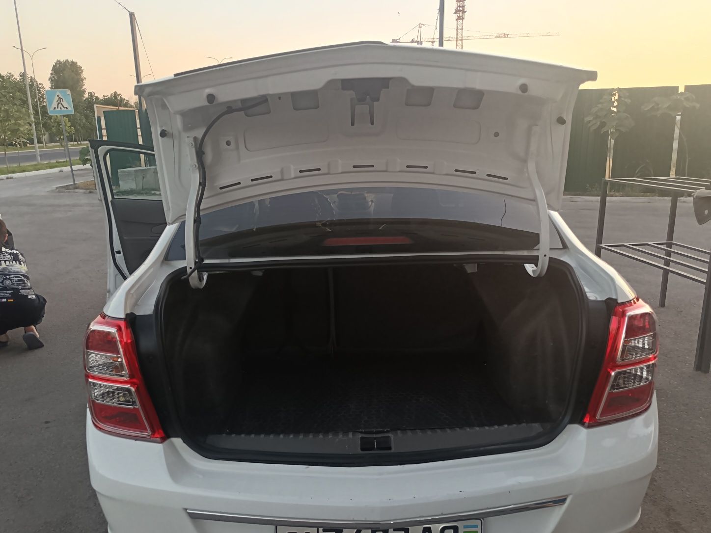 Автомобиль кобальт