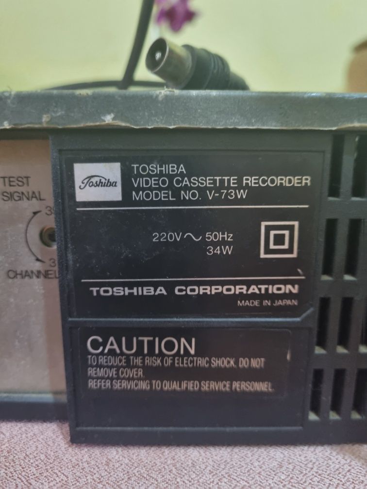 Video Recorder Toshiba V-73W