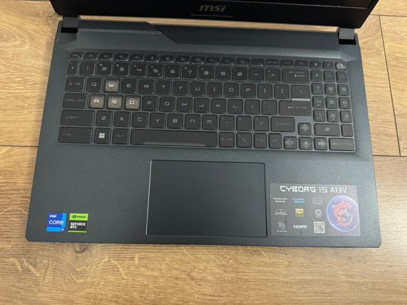 Геймърски лаптоп MSI Cyborg 15 A13V Gaming Laptop