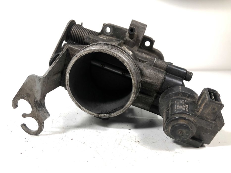 Дросел Bmw E46 1,8 118кс 2000г