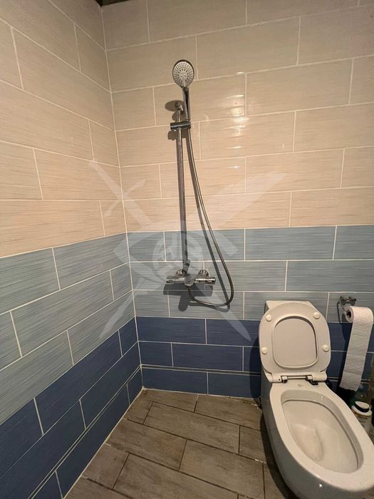 Дава се под наем Едностаен апартамент в Варна, Аспарухово - 70 кв.м за 70000 € - Снимка #2