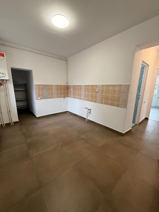 Apartament cu 3 Camere 100mp util