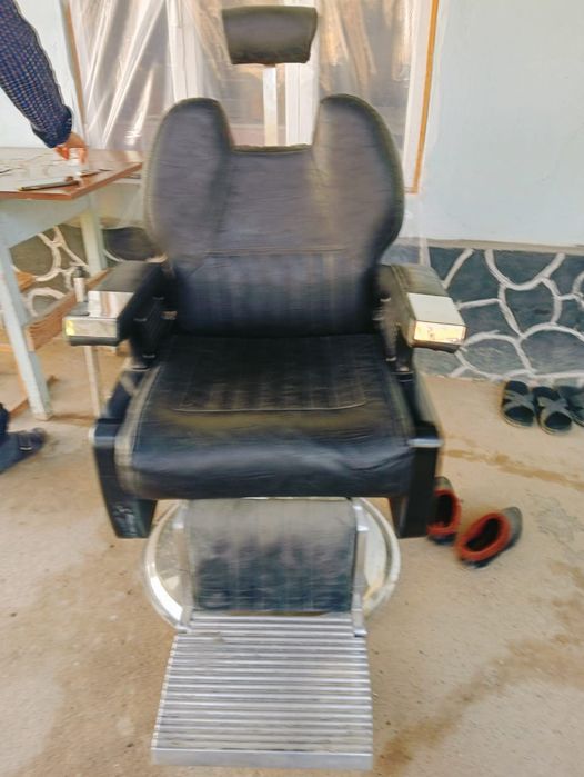 Кресло для парикмахерский