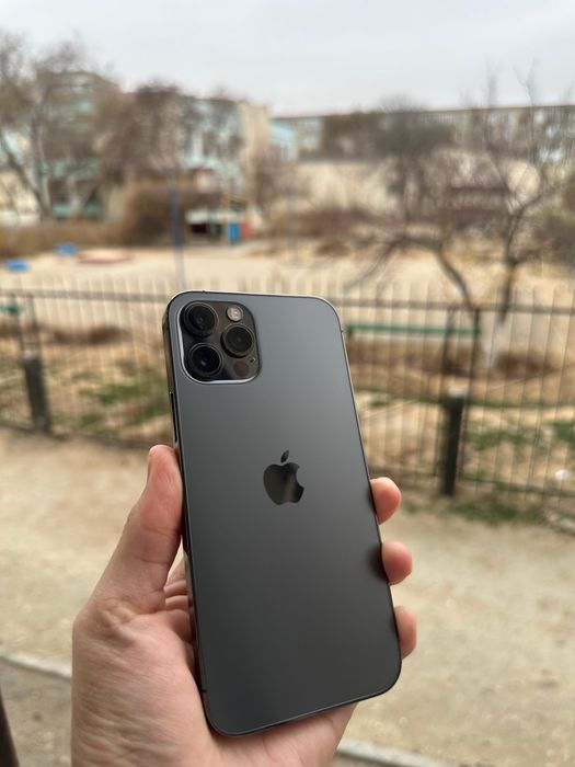 Айфон 12 ПРО идеал!