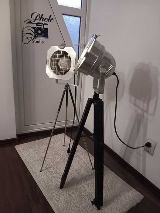 Lămpi de podea cu trepied