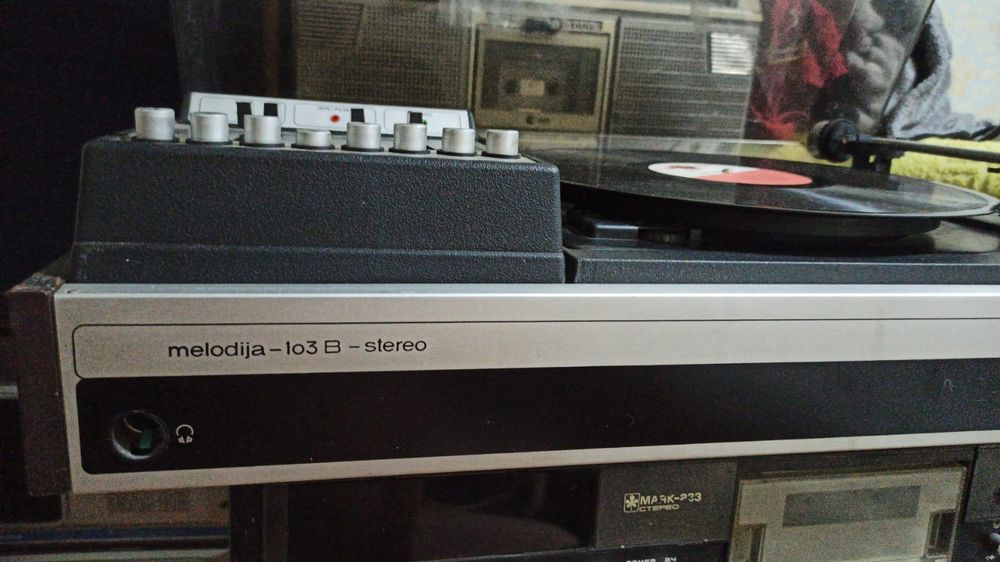 Виниловый проигрыватель Мелодия 103