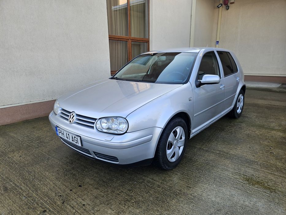VW Golf 4 1.6 benzină Acte la zi ! Fiscal pe loc !

1300 EURO ! ! !