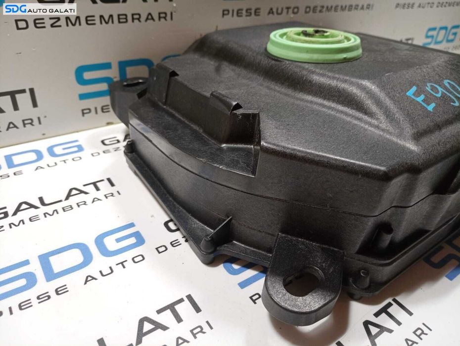 Boxa Difuzor Subwoofer Dreapta Fata Podea Logic 7 BMW Seria 3 E90 E91 2004 - 2012 Cod 6925336-08 217BM056 24906-B0042 [M3920]
