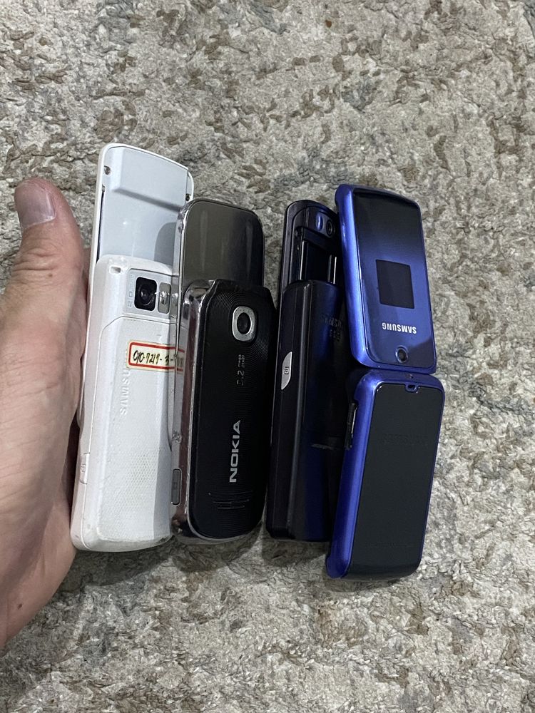 Nokia, Samsung, Sony