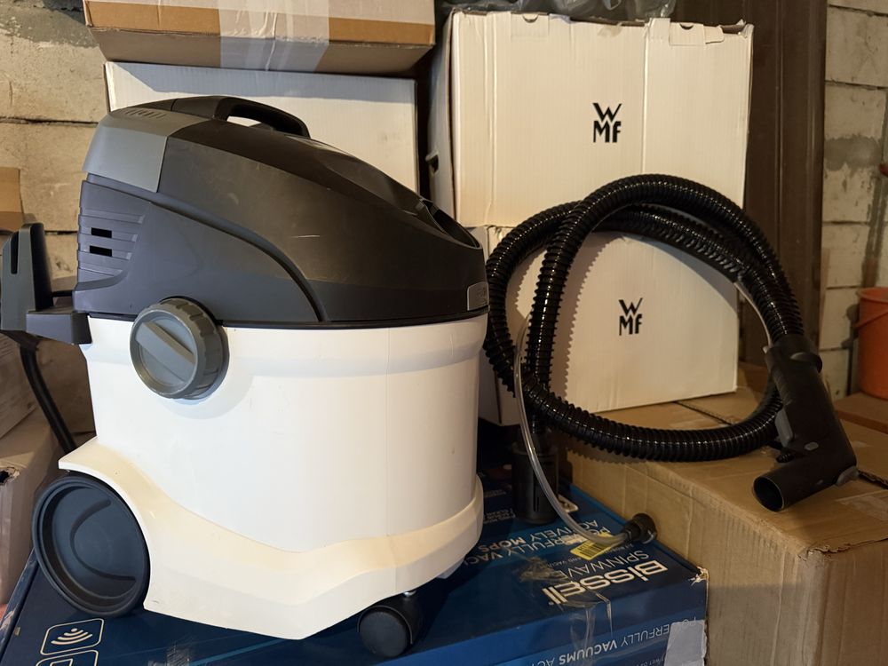 Aspirator cu spalare prin injectie-extractie Karcher SE 5, 1000 W