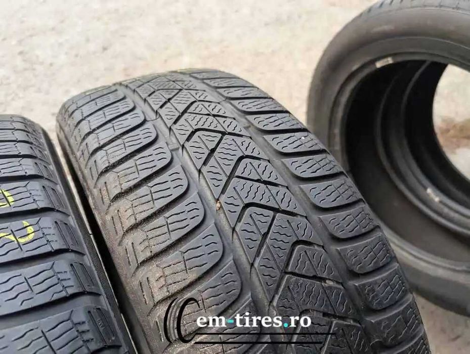 SET 2 Anvelope Iarna 215/55 R17 PIRELLI Sottozero 3 94H