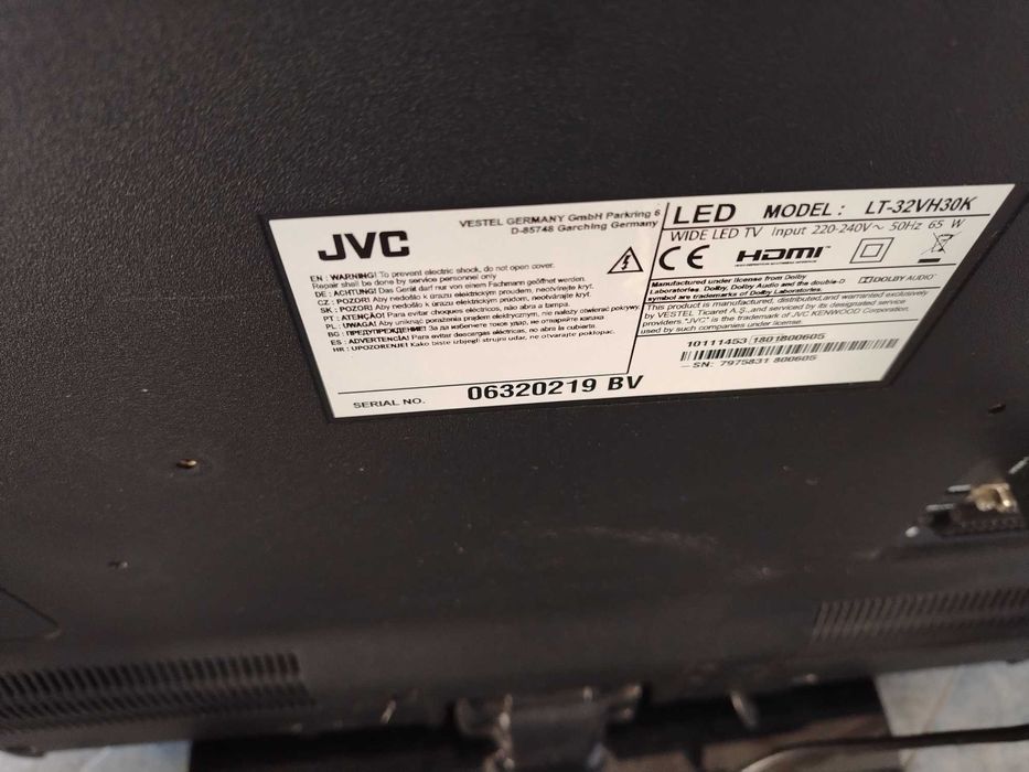Телевизор JVC, 32инча, лед,2бр,Нео 24инча,1бр Metz 32инча с интернед