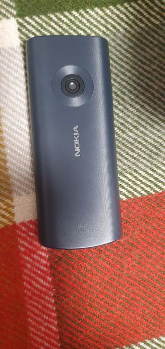 Vand 2 telefoane Nokia sigilate.