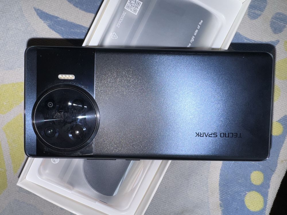 Tecno spark 20 pro+