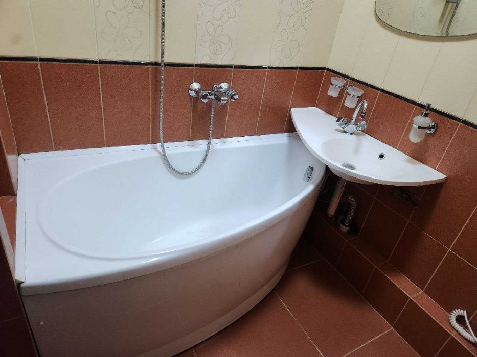 Продам ванну с раковиной, Италия