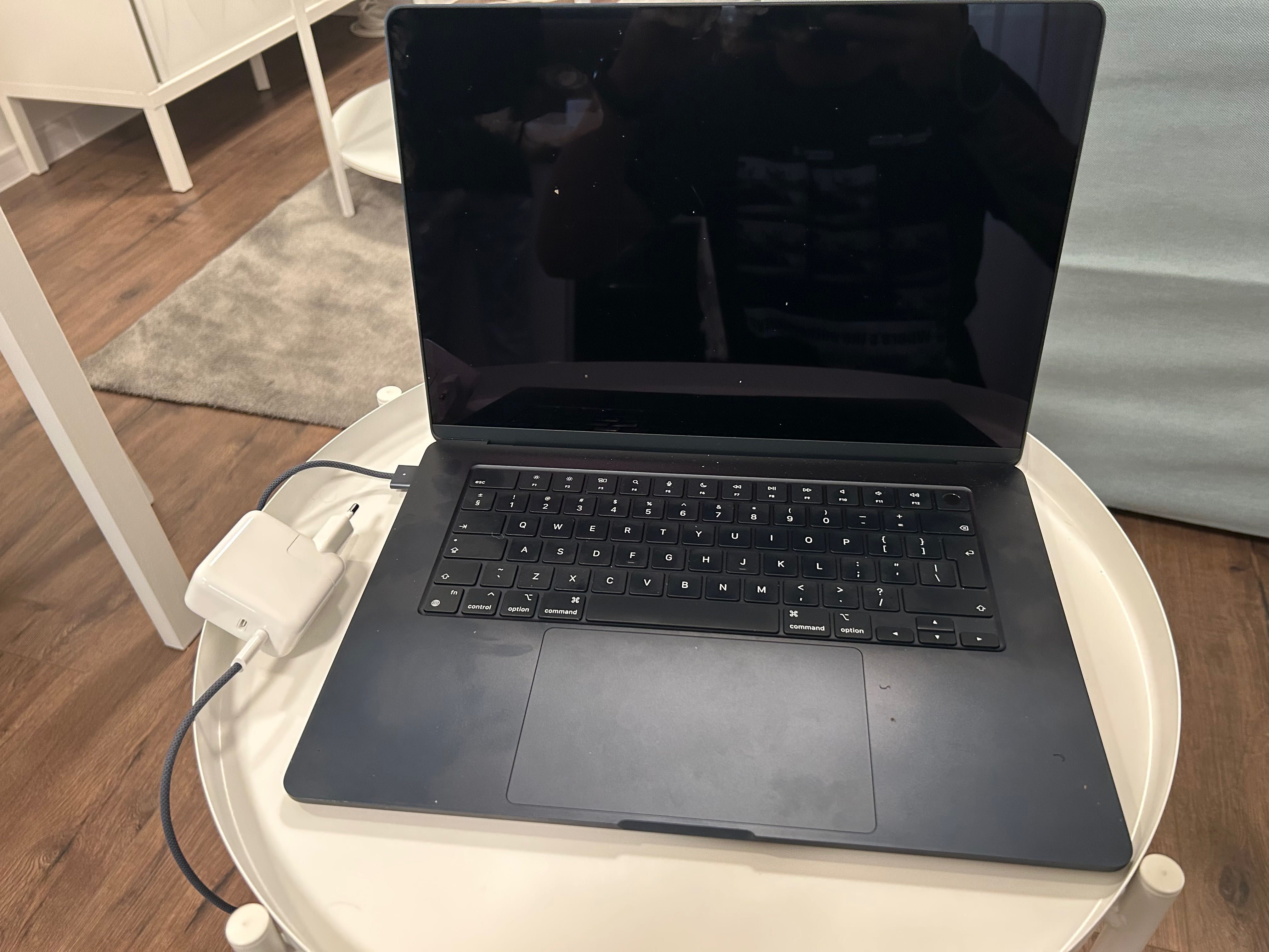 MacBook Air 15”, 8GB, 256GB SSD