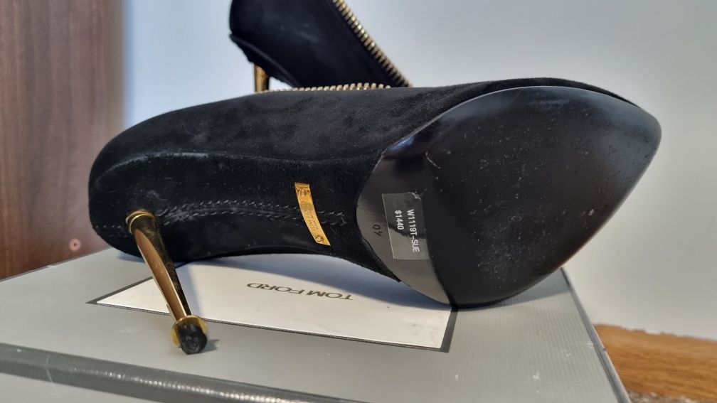 Vând pantofi cu toc Tom Ford originali