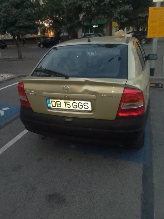 Vând Opel Astra g