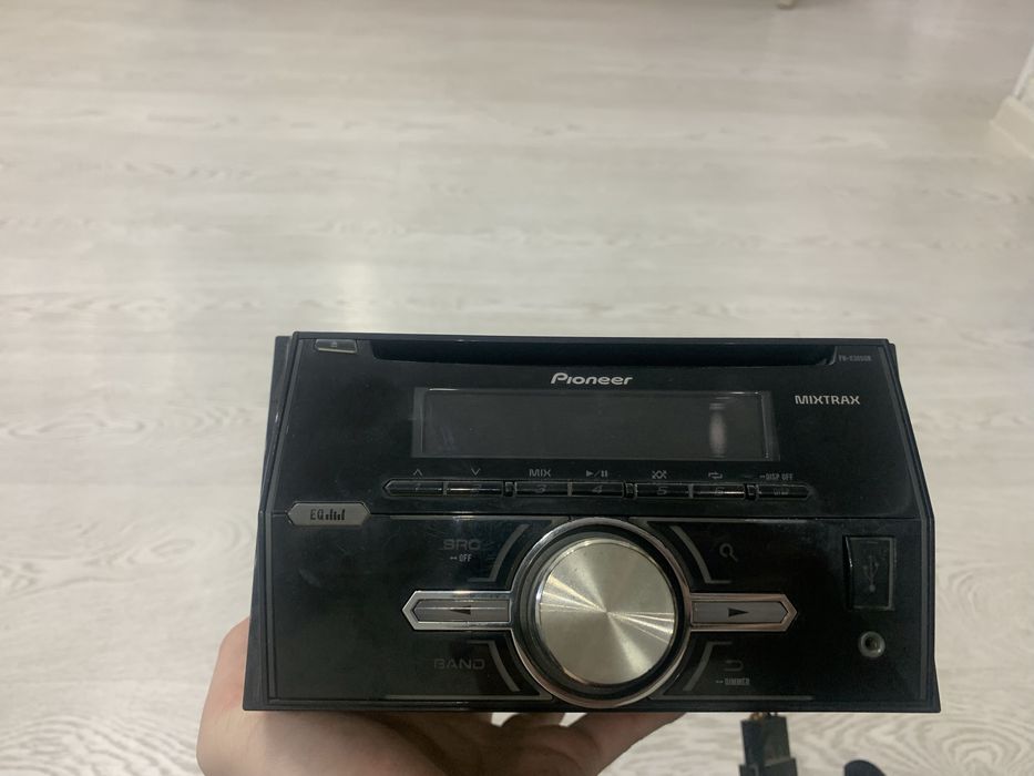 Продам или обменяю магнитолу Pioneer оригинал!