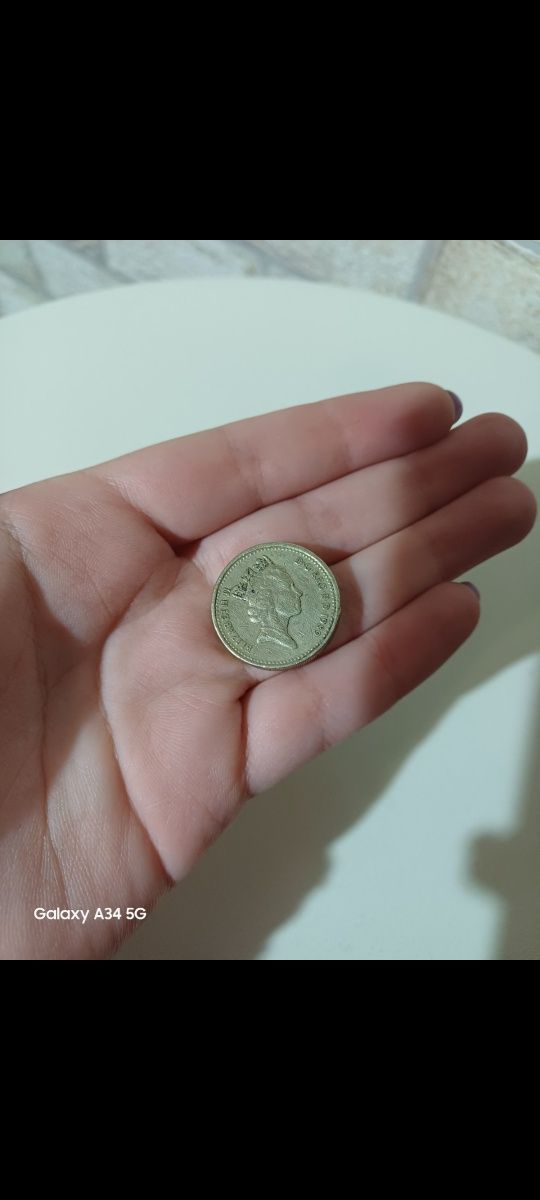 Монета Елизабет 2 1989година