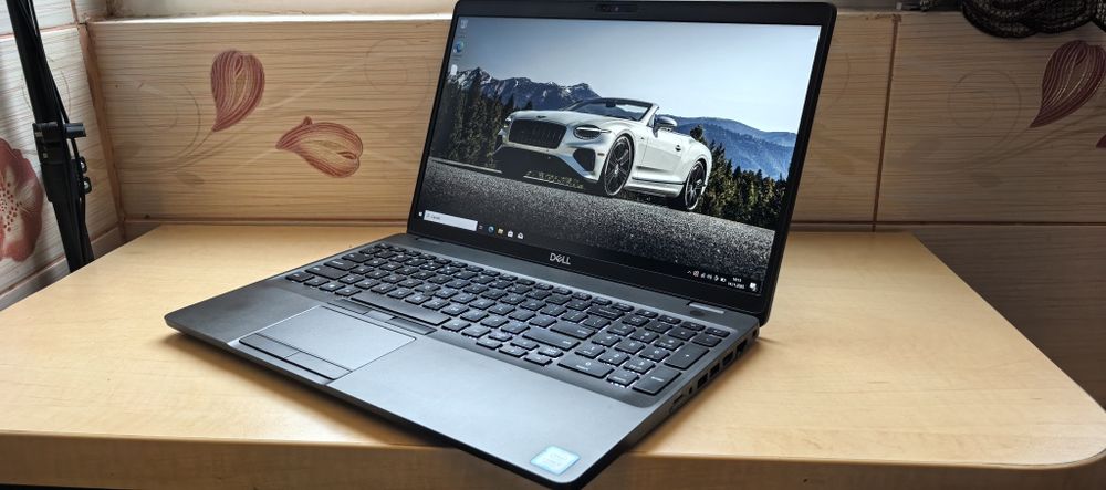 Laptop Dell Latitude 5500__i5 8265U, 16GB DDR4, 512GB SSD_ca NOU_