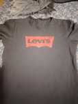 Vând tricou levis