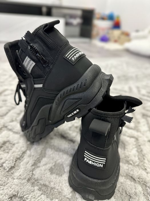 Sneakers Fashion Noi