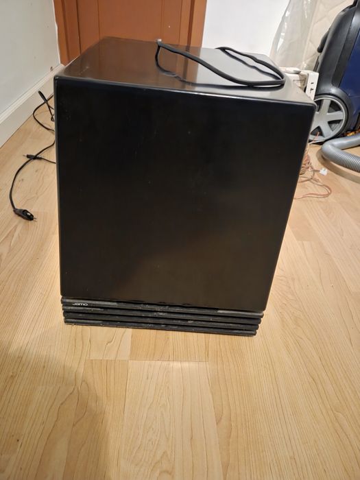 Sistem audio 4 boxe + amplificator + subwoofer