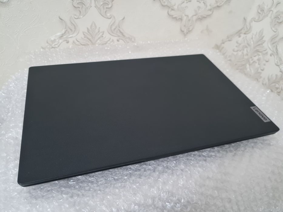 Ноутбук Lenovo idepad holati ideal