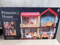 Продам кукольный домик
