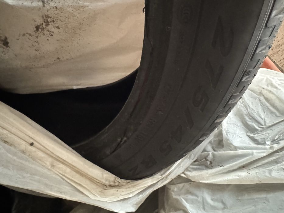 Cauciucuri de iarna pirelli 315/40/r21 și 275/45/r21