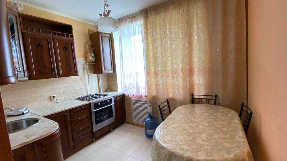 Продам 2-х комн.квартиру в Обкомосвском доме