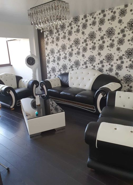 Vand apartament 4 camere zona Spitalul Judetean