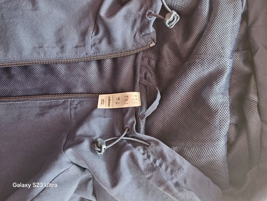 Продавам Горница адидас