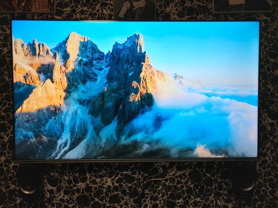 Телевизор 4K 50" (127 см) DEXP A501 серый на гарантии
