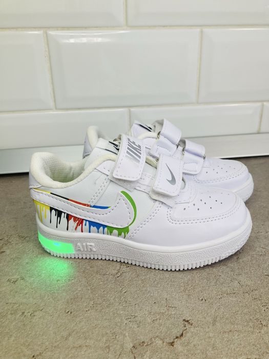 Nike copii cu luminite