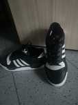 ADIDAS ORIGINALS
Сникърси 'Rivalry Low'