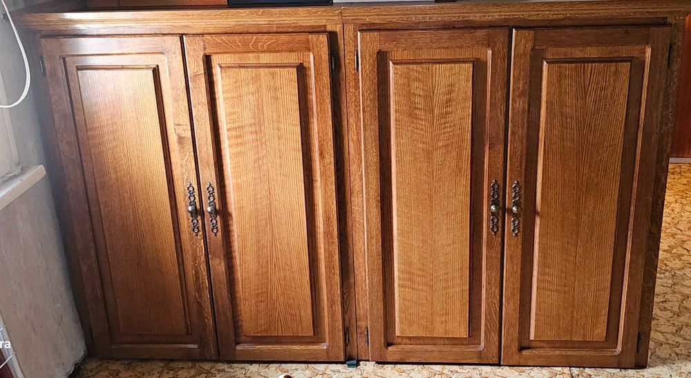 Продавам пълен комплект за спалня.