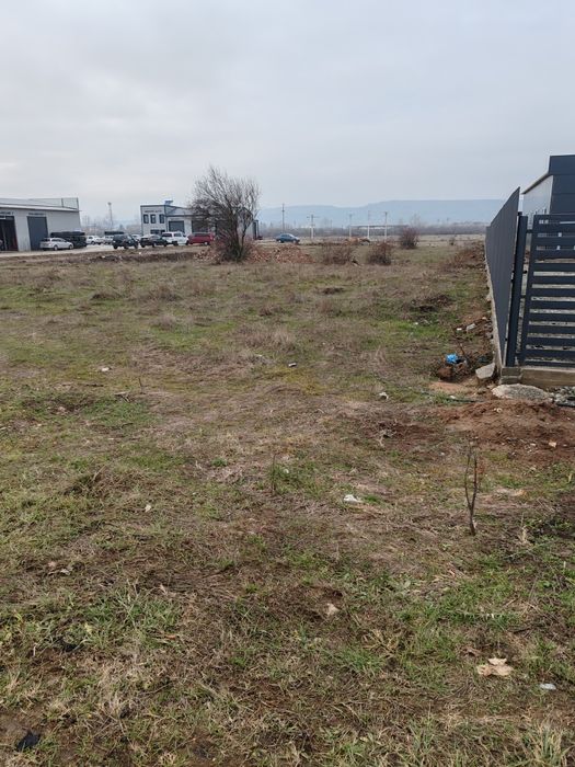 Vând teren centura Narciselor