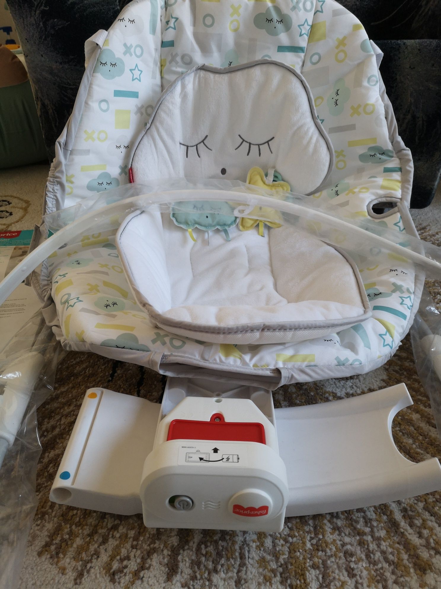 Бебешка люлка/ fisher price 2-in-1 Deluxe Soothe'n Play Glider