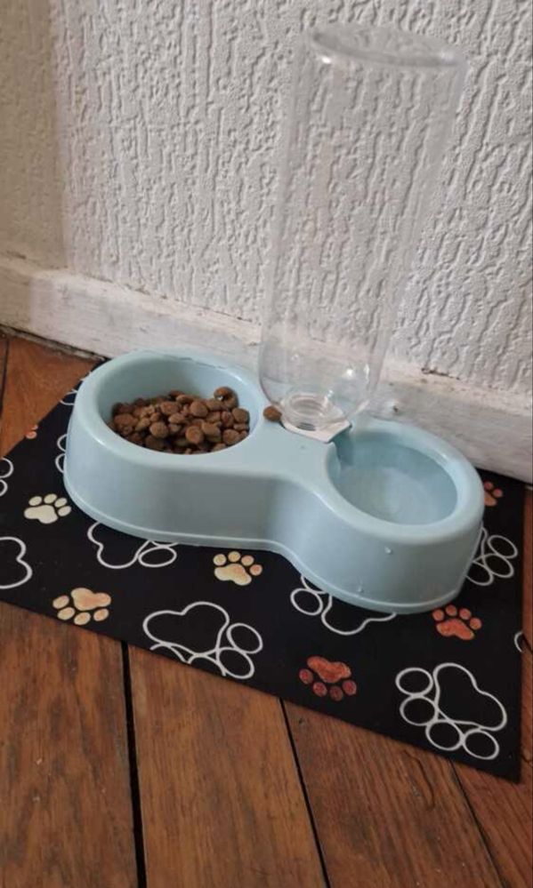 Диспенсер за вода и купа за котка или куче