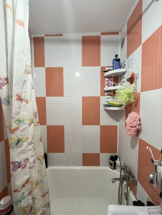 Vând apartament 2 camere zona Cireșica