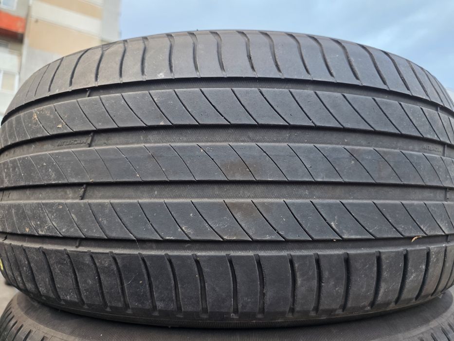 4бр Летни гуми 225 50 17 - Michelin