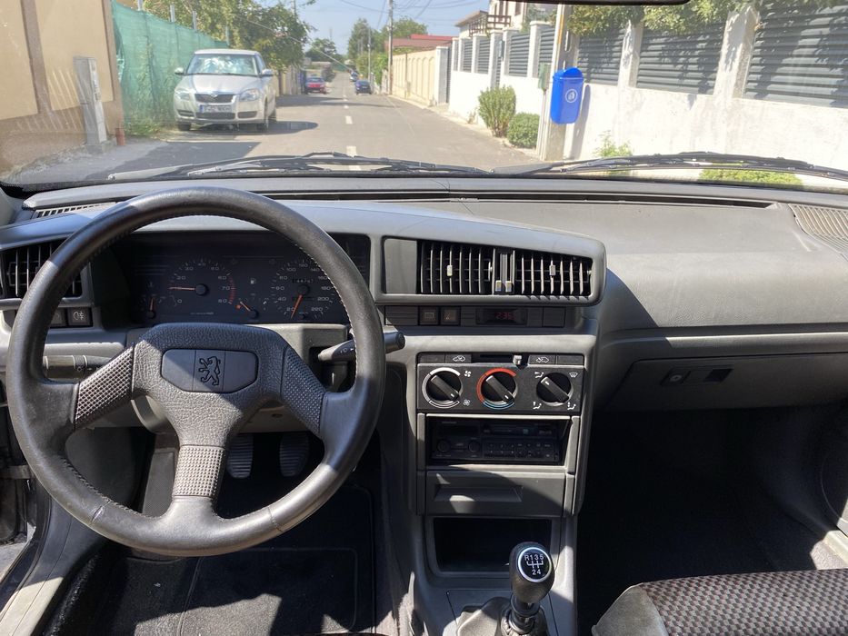 Vand Peugeot 405 retromobil