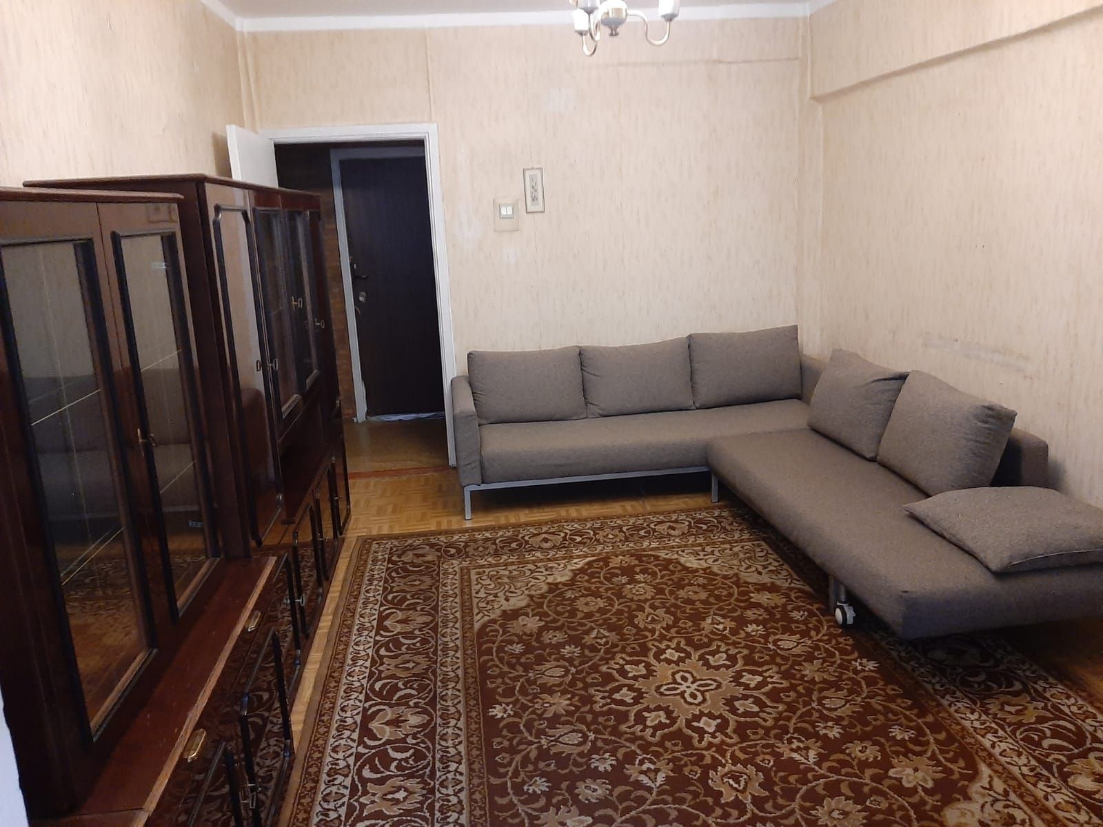 Однокомнатная квартира,Аль Фараби ,75.в месяц 190000тенге