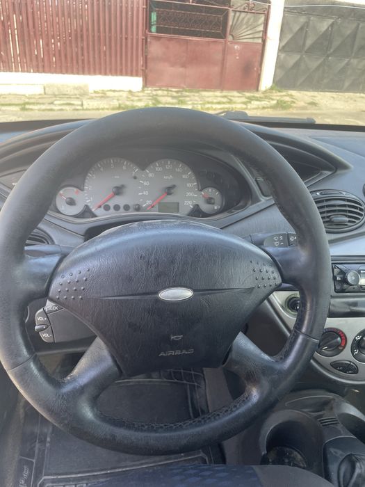 Vând ford focus!!